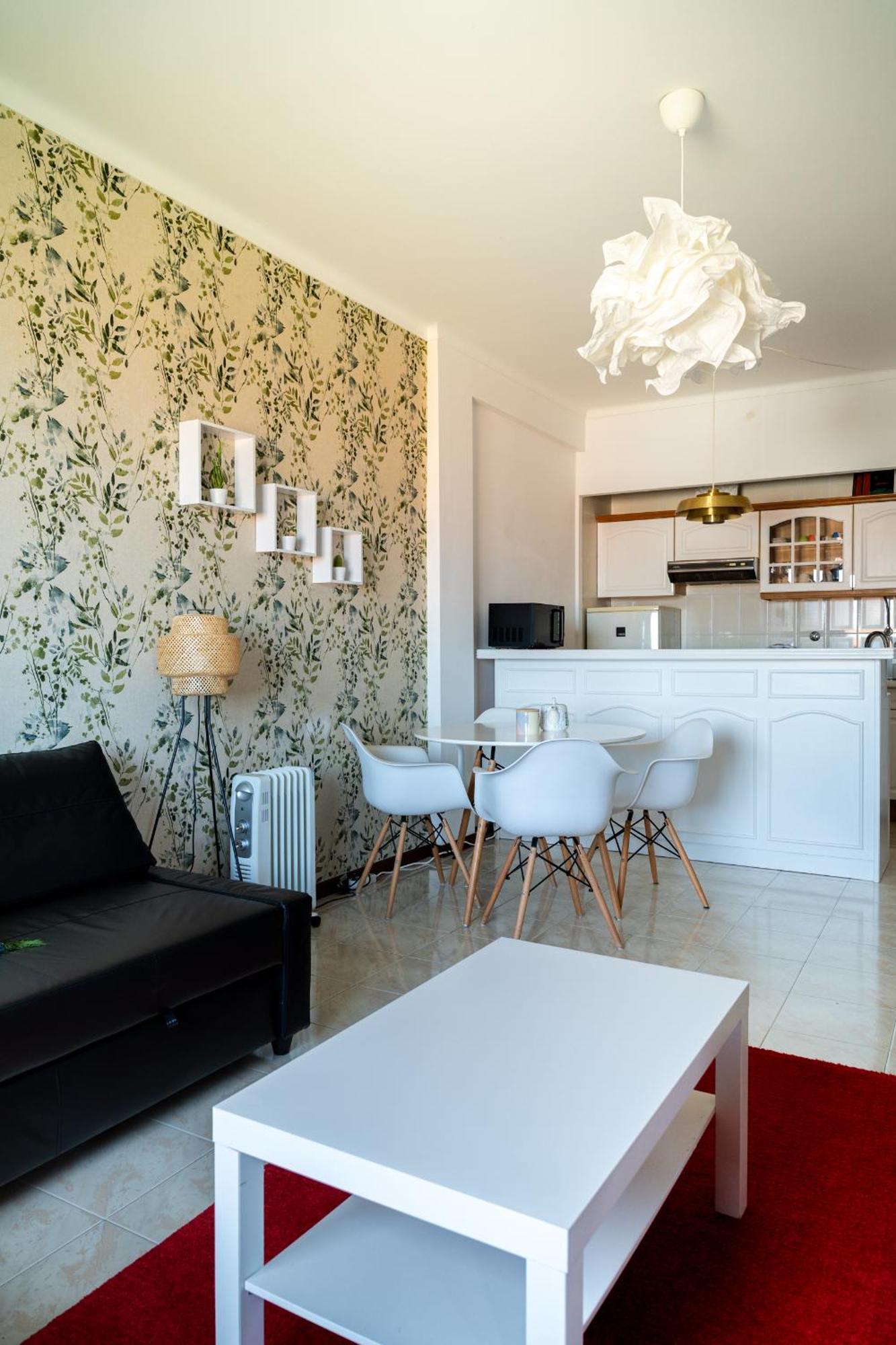 Sea View & Sundown, 150M From The Beach And Surf Spots Costa de Caparica Exterior foto