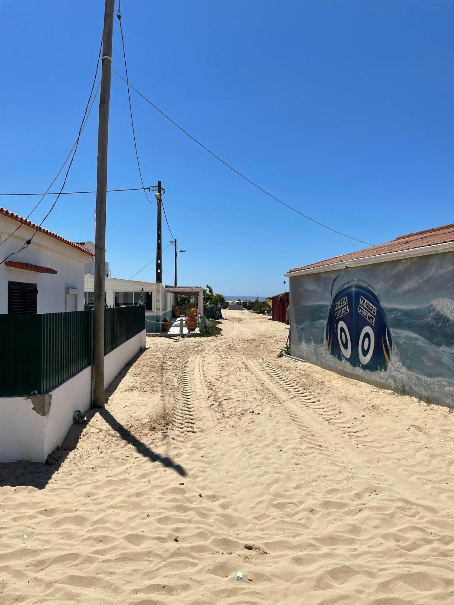 Sea View & Sundown, 150M From The Beach And Surf Spots Costa de Caparica Exterior foto
